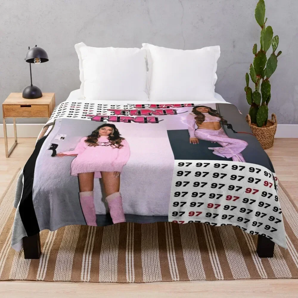 

tini tini tini Throw Blanket Faux Fur Soft Warm Blanket for Bed