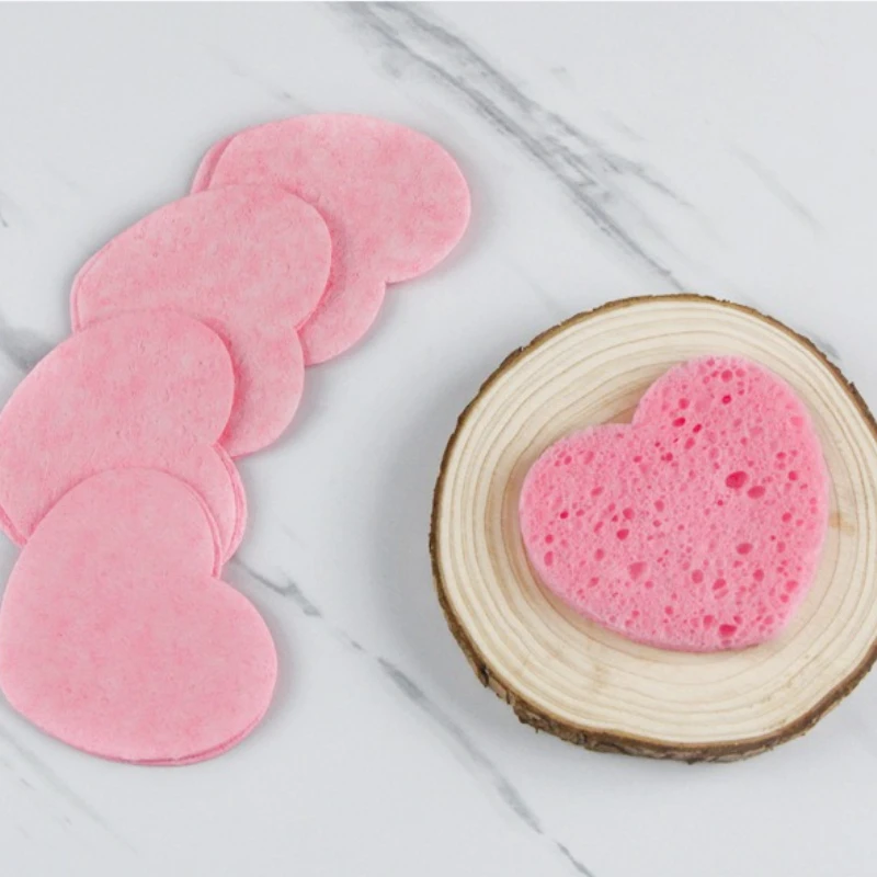 10 قطع من إسفنجات الوجه ذات الاستخدام الواحد على شكل قلب مضغوطة للوجه الطبيعي لتنظيف الوجه وتقشير لإسفنجة التنظيف
