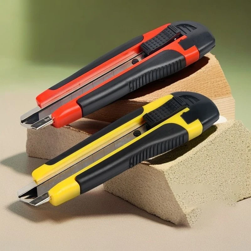 M&G سكّين متعدّد الاستخدامات 18 مم شفرة واسعة قابلة للاستبدال شفرة قطع الذيل قابلة للفصل وظيفة القفل اليدوي