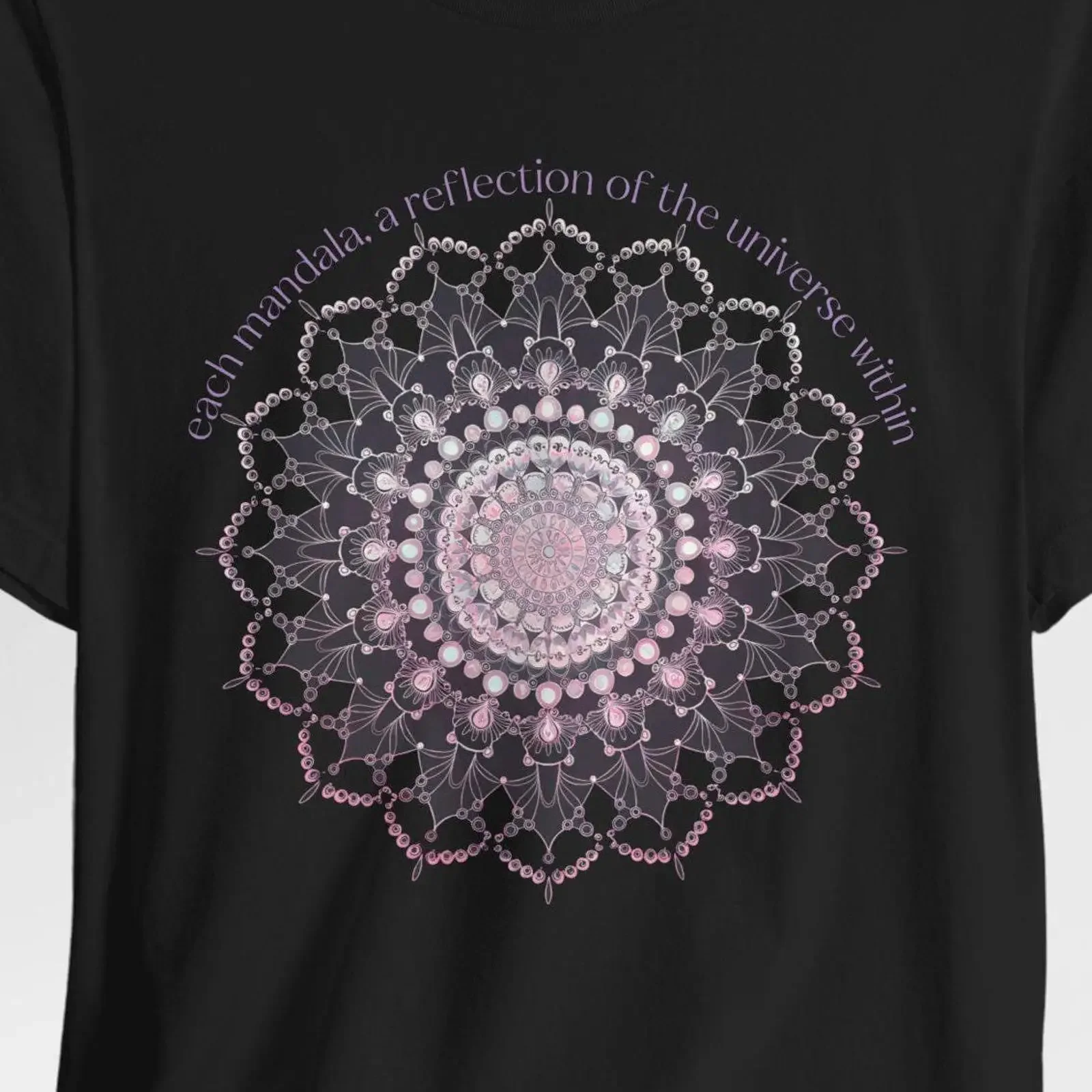 T-shirt violet rose Mandala avec affirmation spirituelle, vibrations positives, méditation, pleine conscience, univers intérieur, style vintage délavé