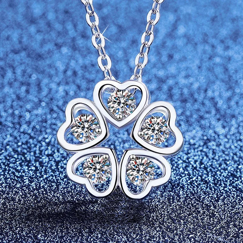 

S925 Sterling Silver Full Diamond Clover Pendant Necklace Lucky Charm Moissanite Collarbone Chain for Women