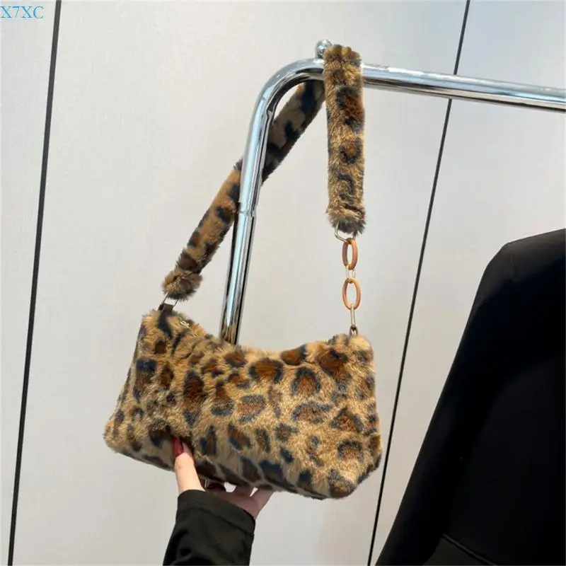 X7XC Leopard Print Shoulder Bag Soft Underarm Bag Plush Armpit Bag Work Travel Bag Autumn Winter Handbag for Ladies