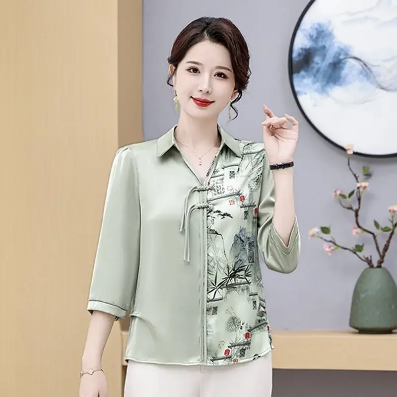 

V-neck Printed Quarter-sleeved Casual Shirt Women's New Spliced