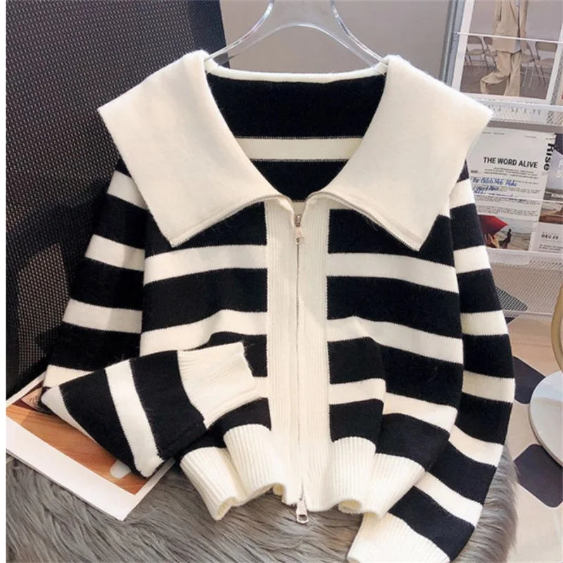 Women\'s Knitted Stripe Sweater Sweet Preppy Style Peter Pan Collar Cardigan Top Spring Autumn 2023 New Zipper Fashion Outwear