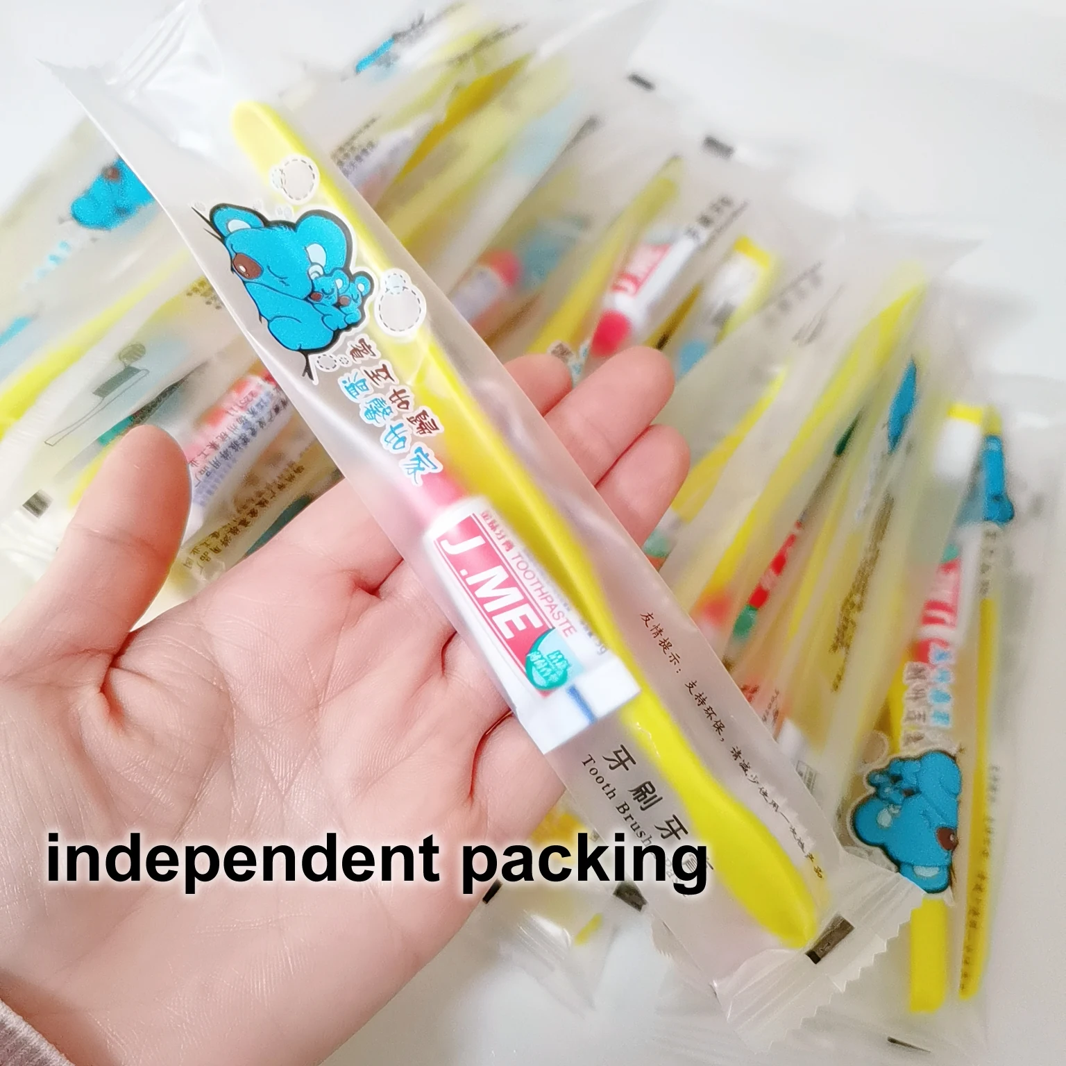 Free Shipping Common Yellow Hotel Supplies Travel Dental Disposable Toothbrush and Toothpaste Kit