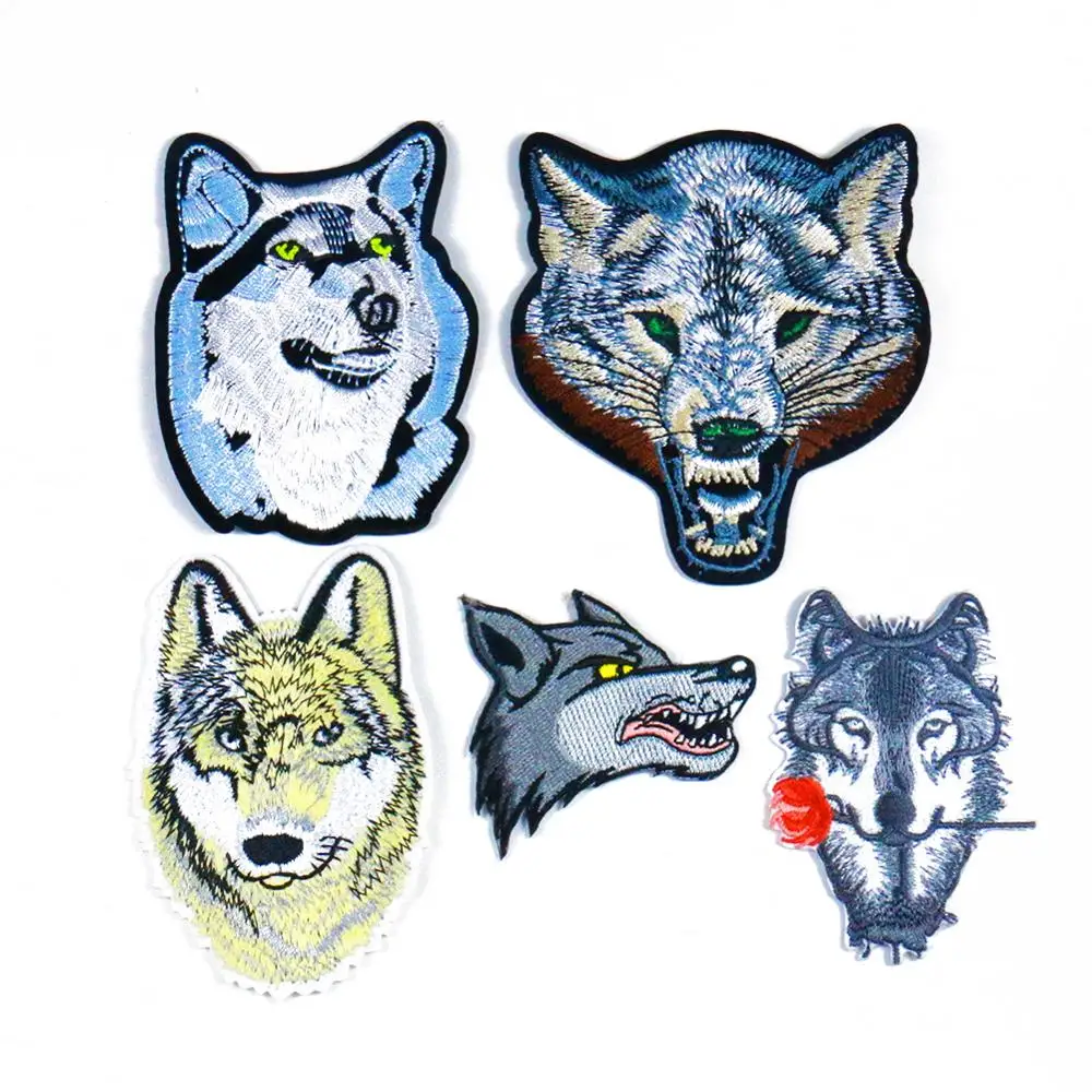 2Pcs Animal Wolf Beast Werewolf Steppe Wolf Alpha Animal Coyote Rose Flower Embroidery Patch Sewing  Iron on Fabric DIY