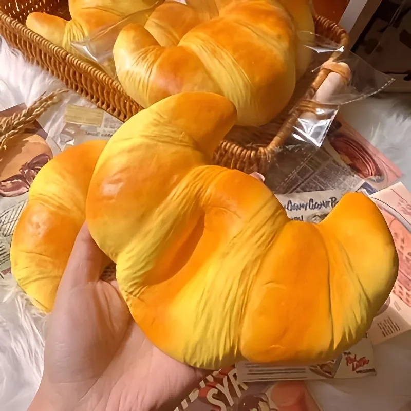 Simuliertes Croissant-Quetschspielzeug, langsam aufsteigend, klebrig, Stressabbau-Spielzeug, superweich, künstliches Lebensmittel, kreatives Squishy-Brot, Anti-Angst-Spielzeug