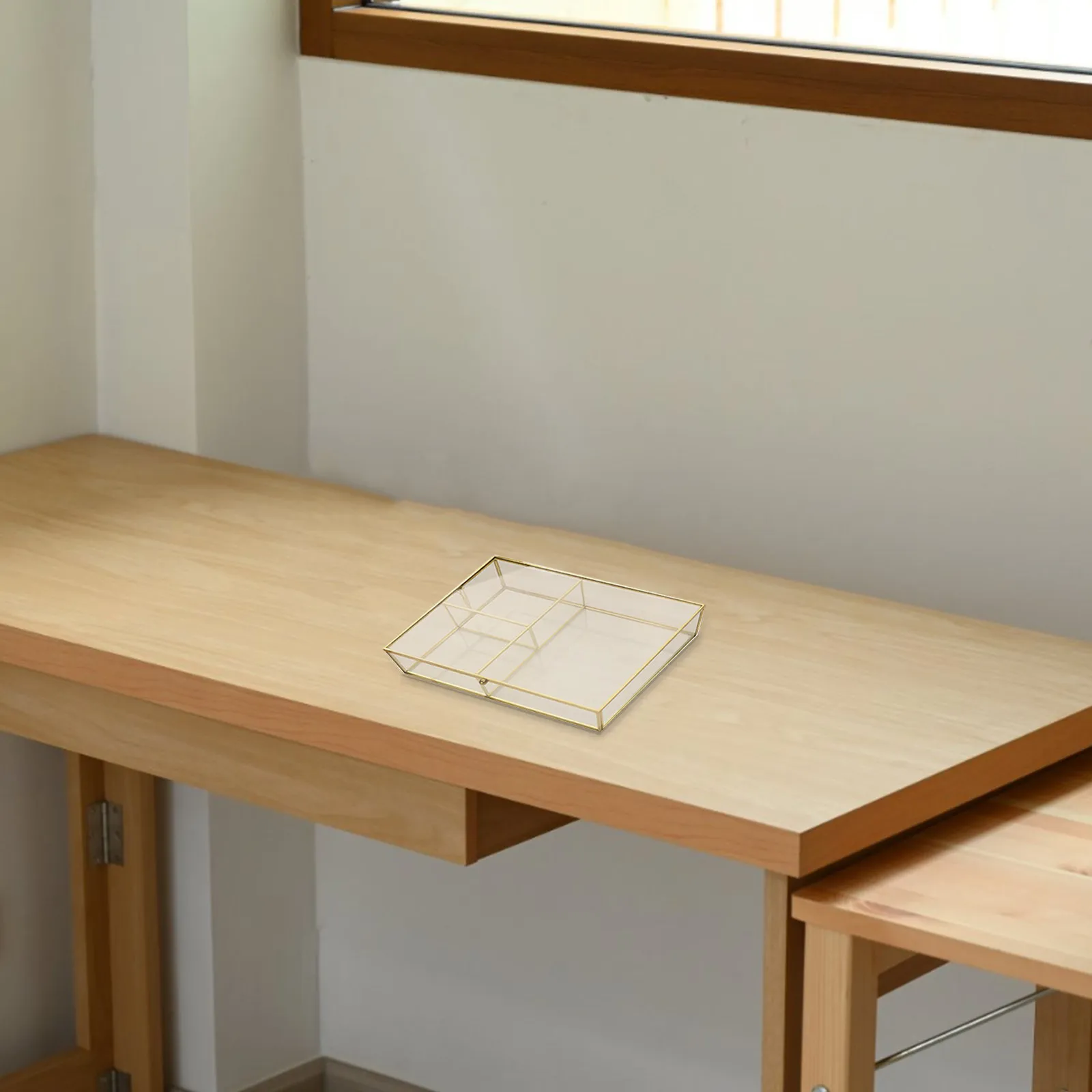 

Элегантная стеклянная шкатулка-органайзер для украшений для женщин и девушек: для колье, серег, аксессуаров. Подарок на День святого Валентина, Рождество. Размер S.