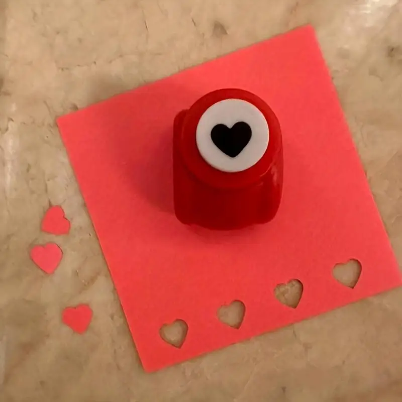 1pc Mini Small And Cute Paper Embosser, Heart-shaped  Punch, Handmade DIY Portable Love Shape Paper Art Paper Manual Punch