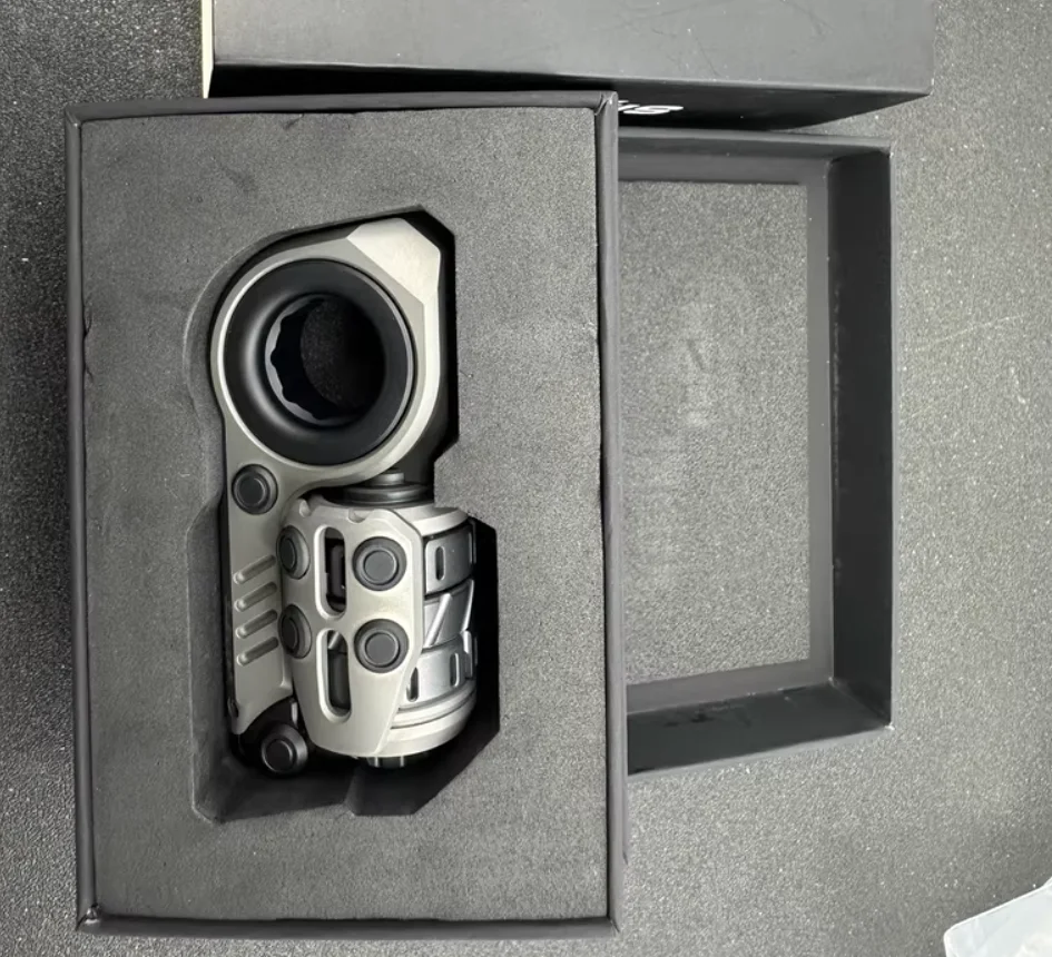 

Used EDC GoBigger Aurora+Silencing Zirconium Titanium fitget decompression toy