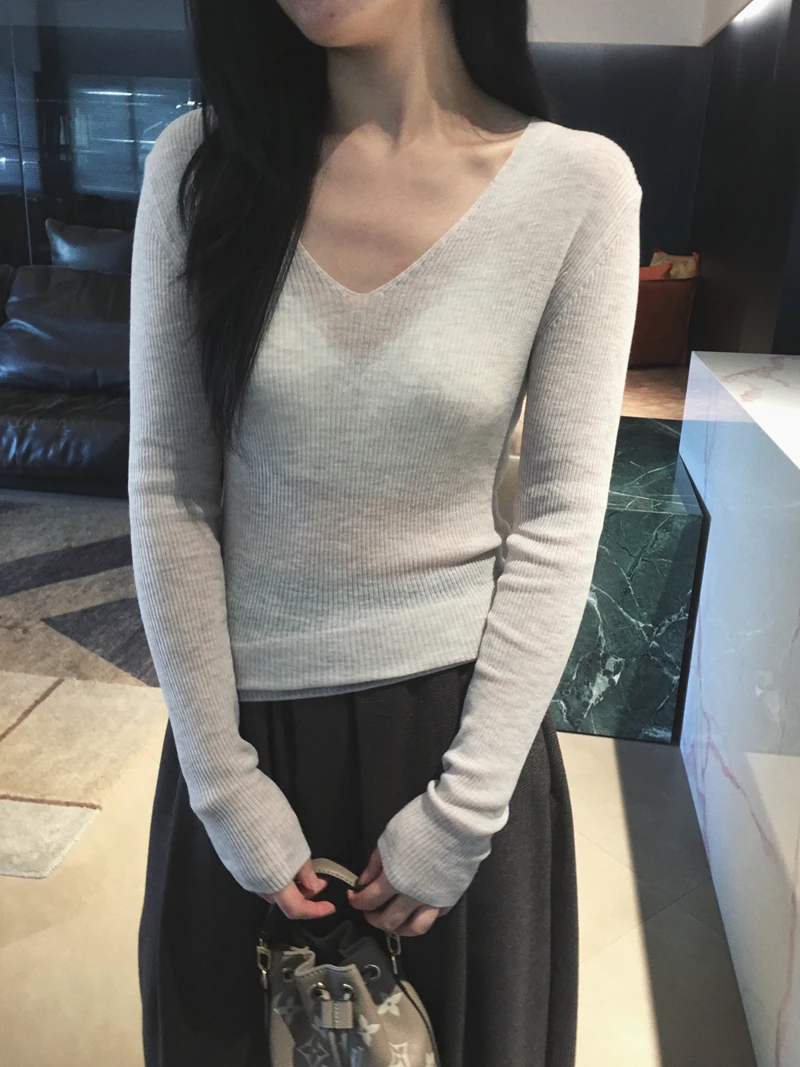 

Cuijia Ultra Fine Wool 8 Needle Precision Spun Soft Cozy Base irt H36337 Ele Sle Women's Knitted Sweater Long Sve...