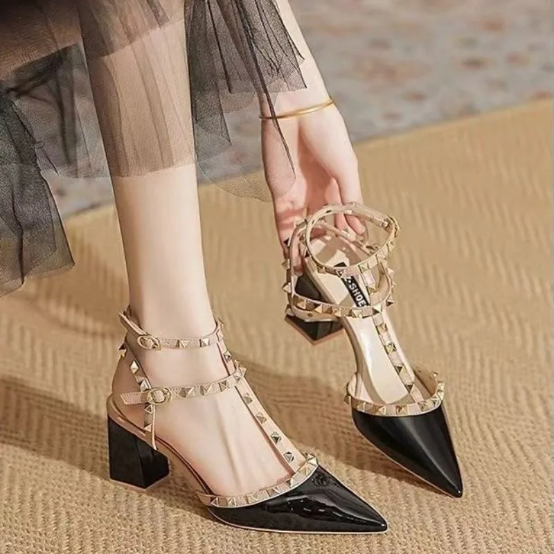 Women High Heeled Sandals Summer New Fashion European and American Fashion Roman Pointed Rivets Women Buckle High Heeled Sandals