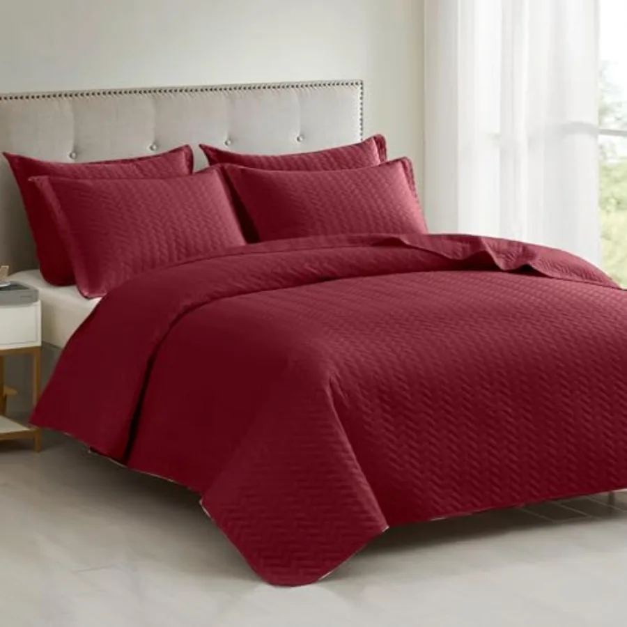 Set trapunta Queen Size Borgogna Copriletto leggero Ultrasuoni Modello Chevron Copriletto leggero per biancheria da letto trapuntata per tutte le stagioni