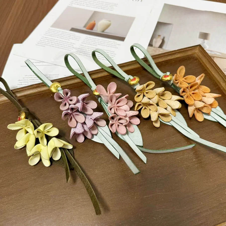 

Flower Bag Pendant Cow Leather Design Exquisite Handmade Simulation Bags Pendant Osmanthus Tulip Keychain Bag Accessories