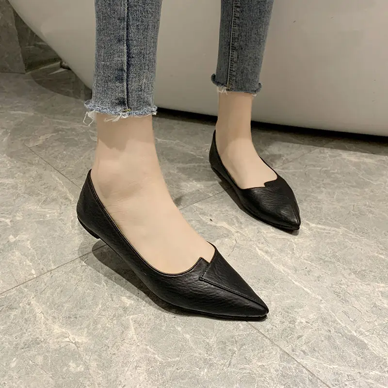 Yellow Low Heel Elegant Shoes for Women 2024 Normal Leather Casual Black Pointed Toe Ladies Summer Footwear Moccasins Stylish H