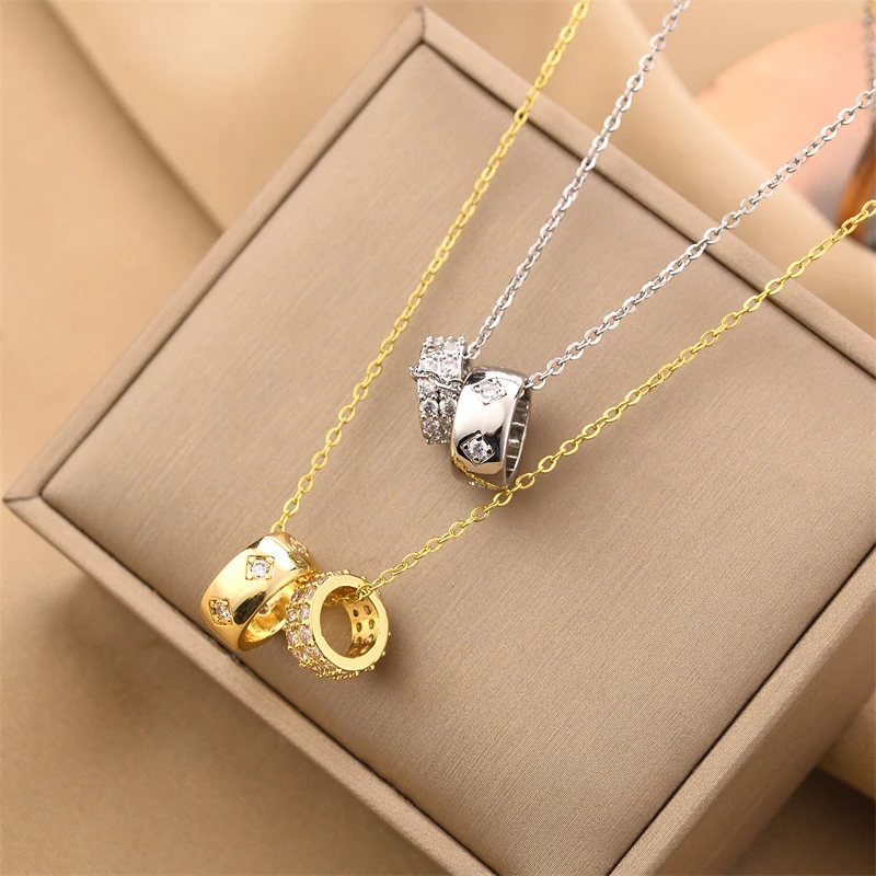 Non Tarnish Luxurious Fashion Crystal Rhombus Necklace with Stainless Steel Ring Pendant Gold Color Jewelry for Women