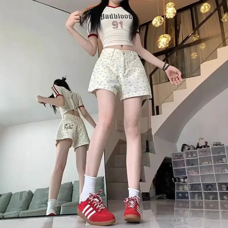 

Sanrio Summer Shorts Hello Kittys Girl Fashion Cartoon New Style Cute Casual Comfortable Loose Breathable Kawaii Gift Girlfriend