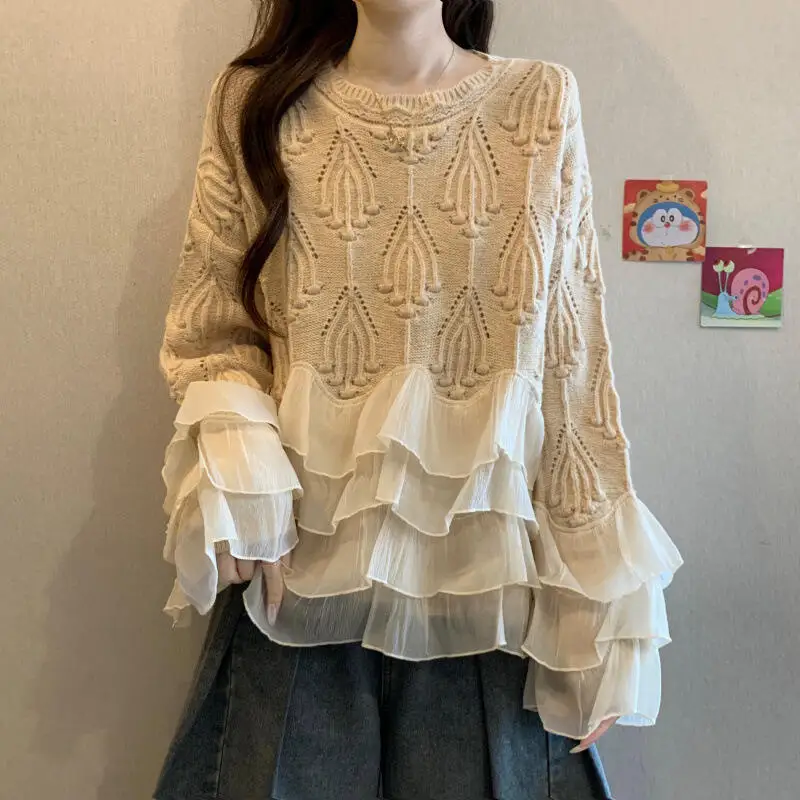 

2025 Autumn Winter Women New Fashion French Irregular Ruffle Knitted Sweater with Unique Hollow Out Splicing Skirt Sweater Tops
