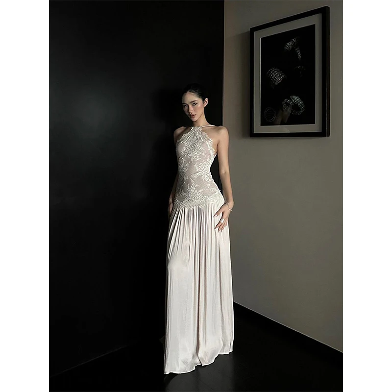 ชุดเดรสยาวลูกไม้หรูหราสำหรับผู้หญิง งานปาร์ตี้ งานพรอม เซ็กซี่ สายคล้องคอ เปิดหลัง ชุดเดรสยาวแฟชั่น ผู้หญิง แขนกุด ทรงเข้ารูป  ใหม่