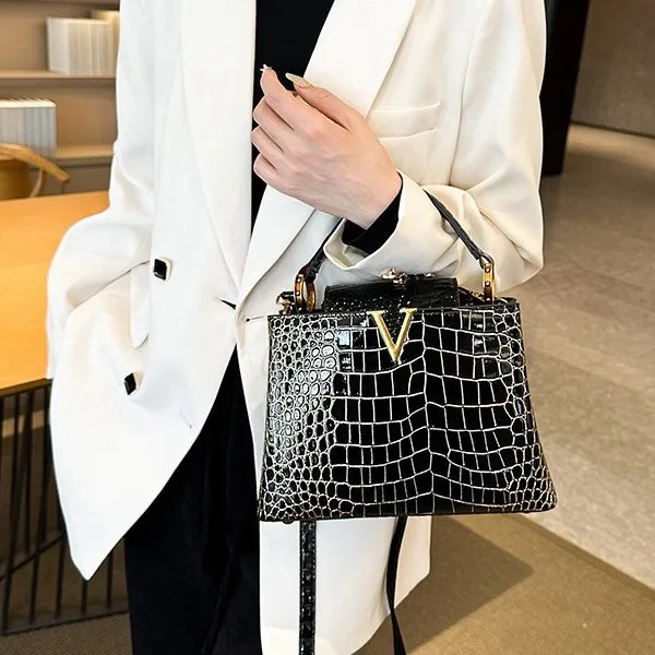 

2025 Retro-Inspired Shoulder Bag Multi-Way Convertible Top Handle Crossbody Purse Vegan Leather Day To Night Tote Handbag