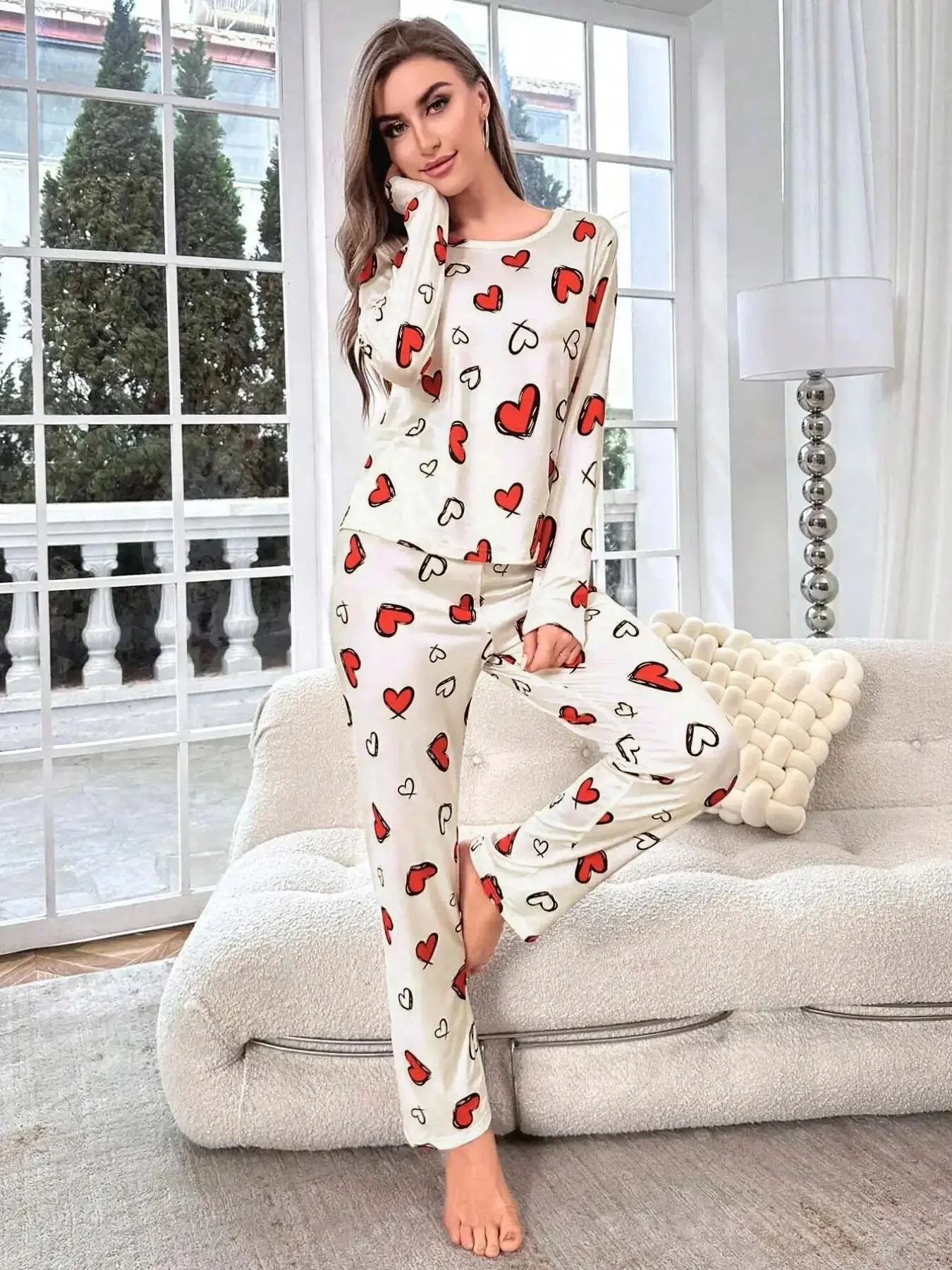 Heart Print Pajama Set Long Sleeve Crew Neck Top & Elastic Waistband Pants Women\'s Sleepwear & Loungewear