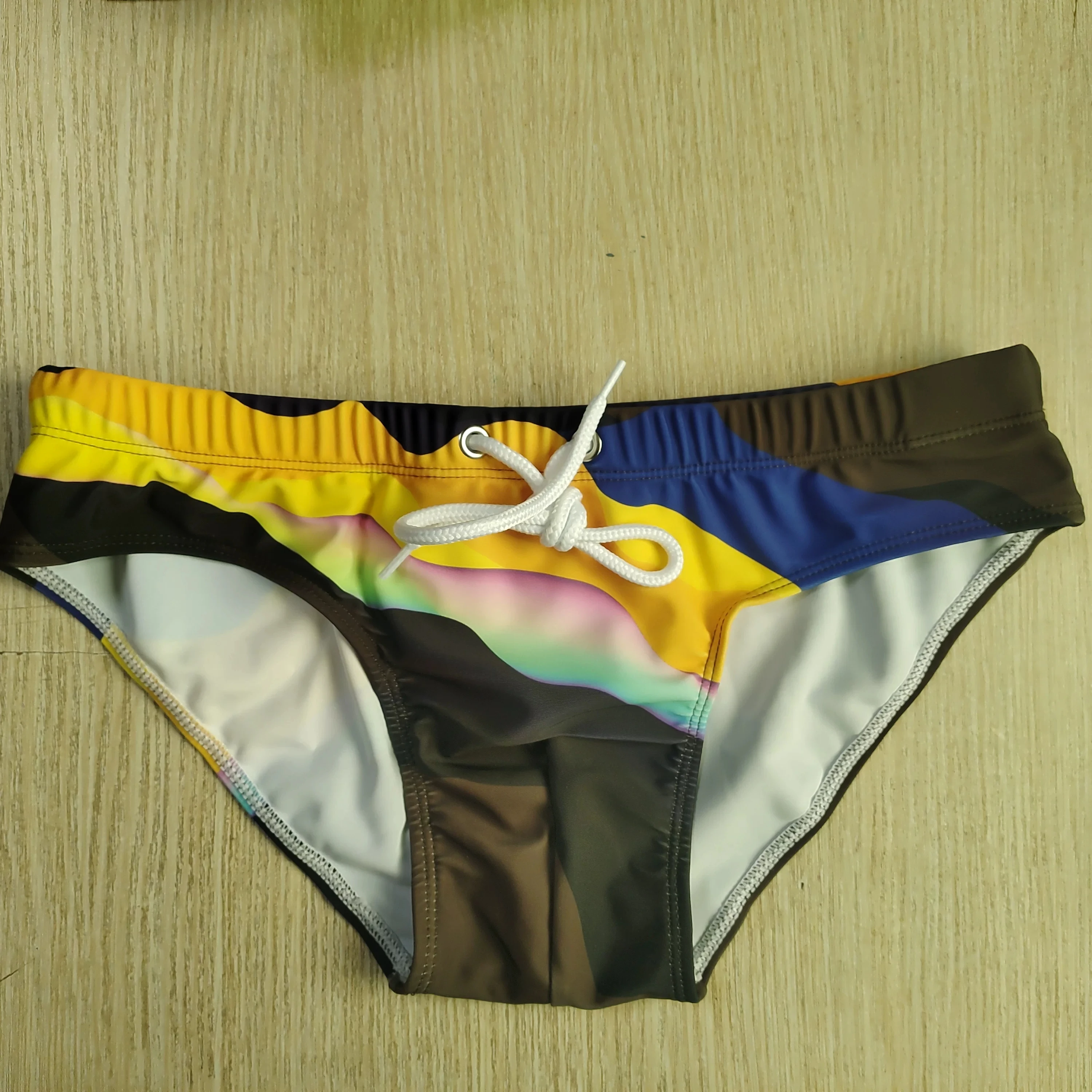 2026Japanese style color young men's swimming trunks low waist tight trendy boys triangular swimming trunks160902