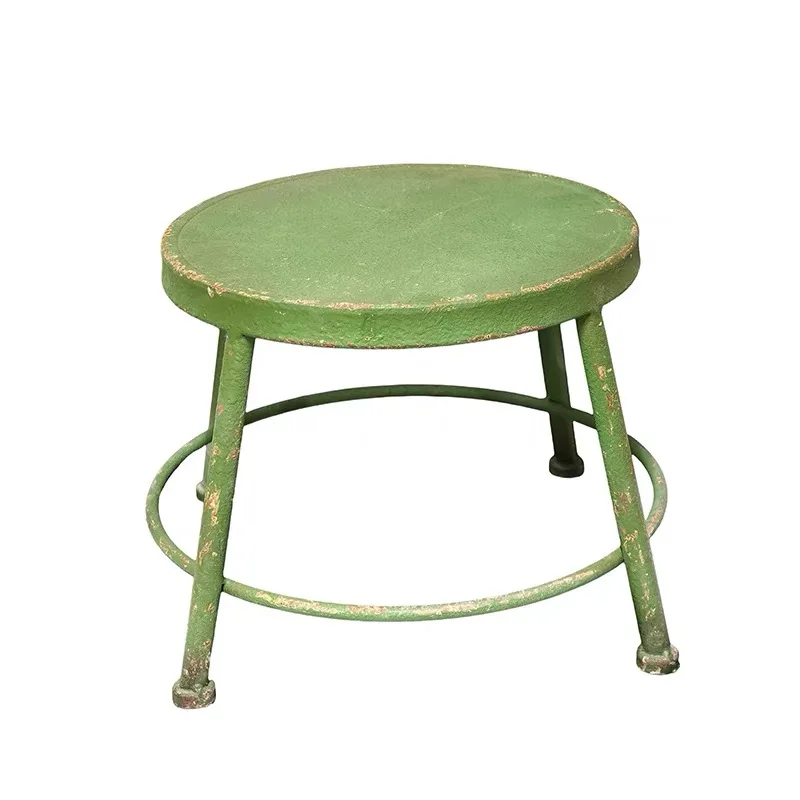 Vintage Metal Plant Stand Rustic Flower Pot Riser Decorative Garden Pedestal Farmhouse Display Stool Indoor Outdoor Decor