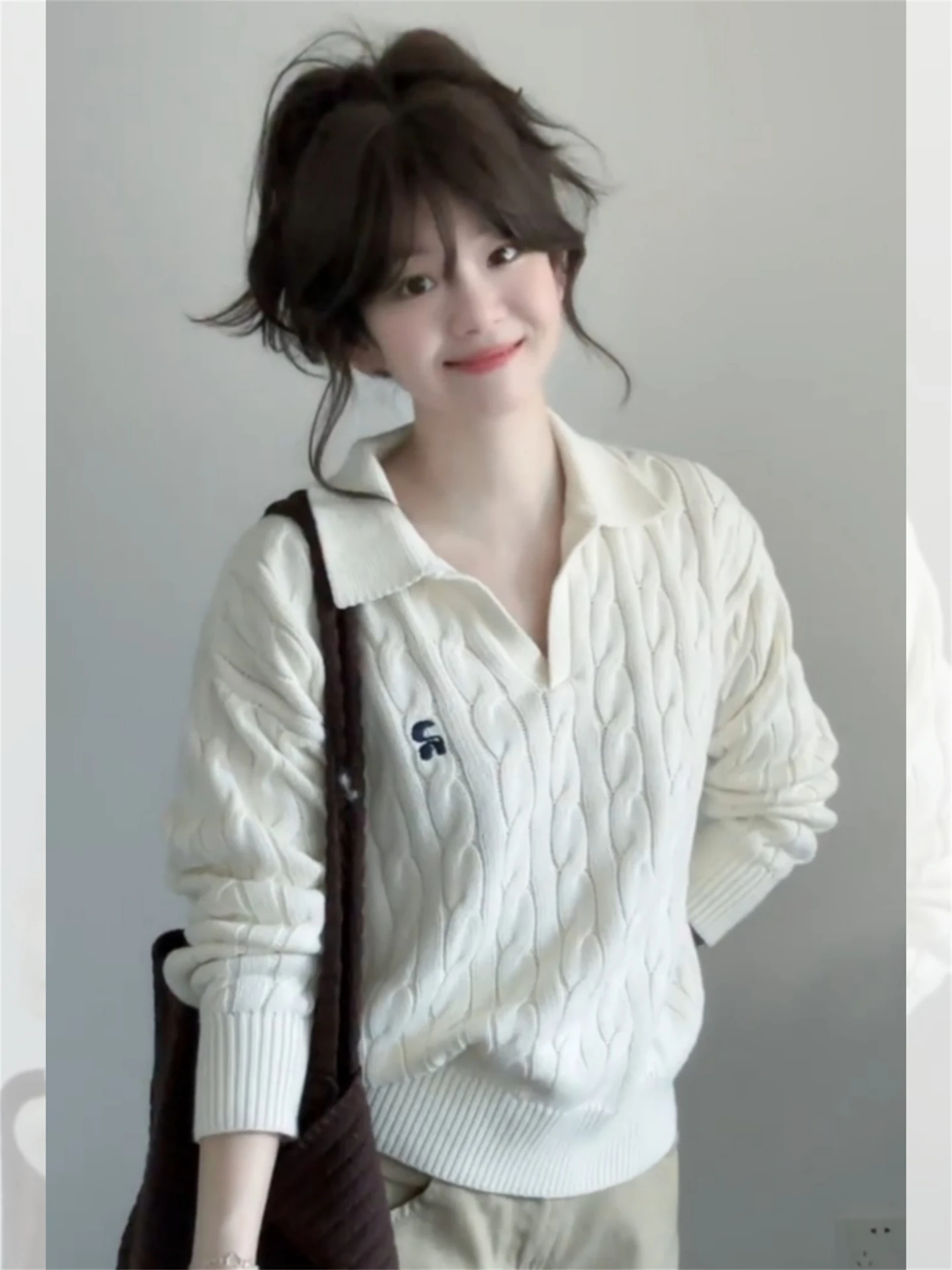 

Korean Sle Knitted White Twisted irt Women's Early Autumn Lazy Turn-down Collar Top Comfortable Loose Fit Long Sve