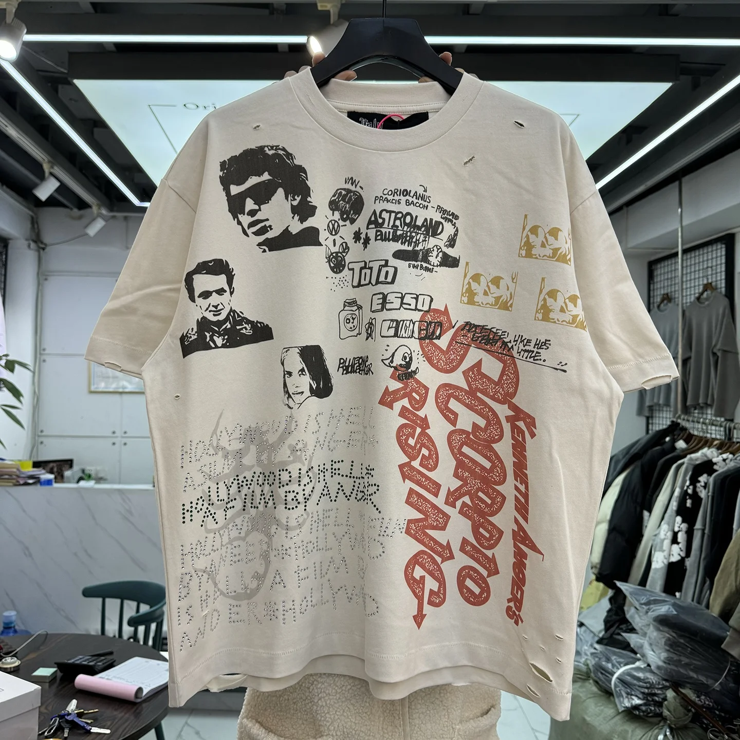 

Ретро-футболка в американском стиле с принтом и стразами, свободного кроя, повседневная, с круглым вырезом, молодежная, летняя, модная