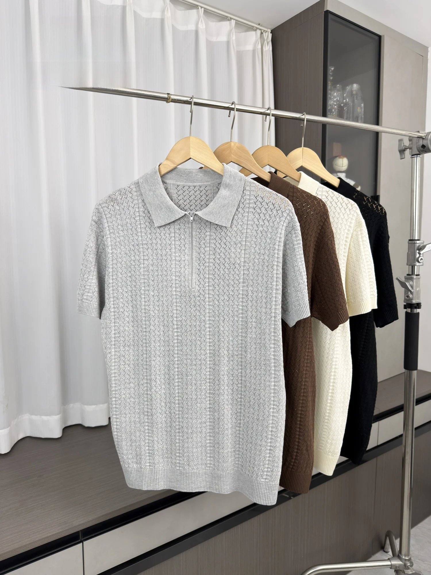 

Cool Comfortable Knitted Short Sleeve Shirt for Men Casual Versatile Spring Summer Fashionable Breathable Skin-friendly