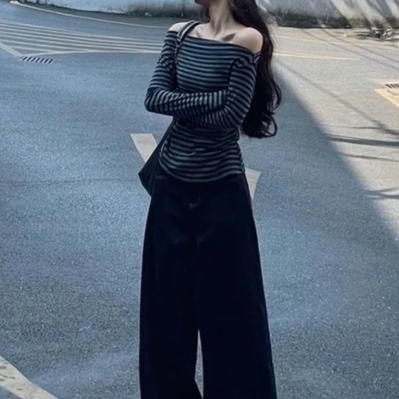Women Vintage Striped Off Shoulder Long Sleeve Top Korean Lazy Slant Shoulder Slim Casual Blouse view 4