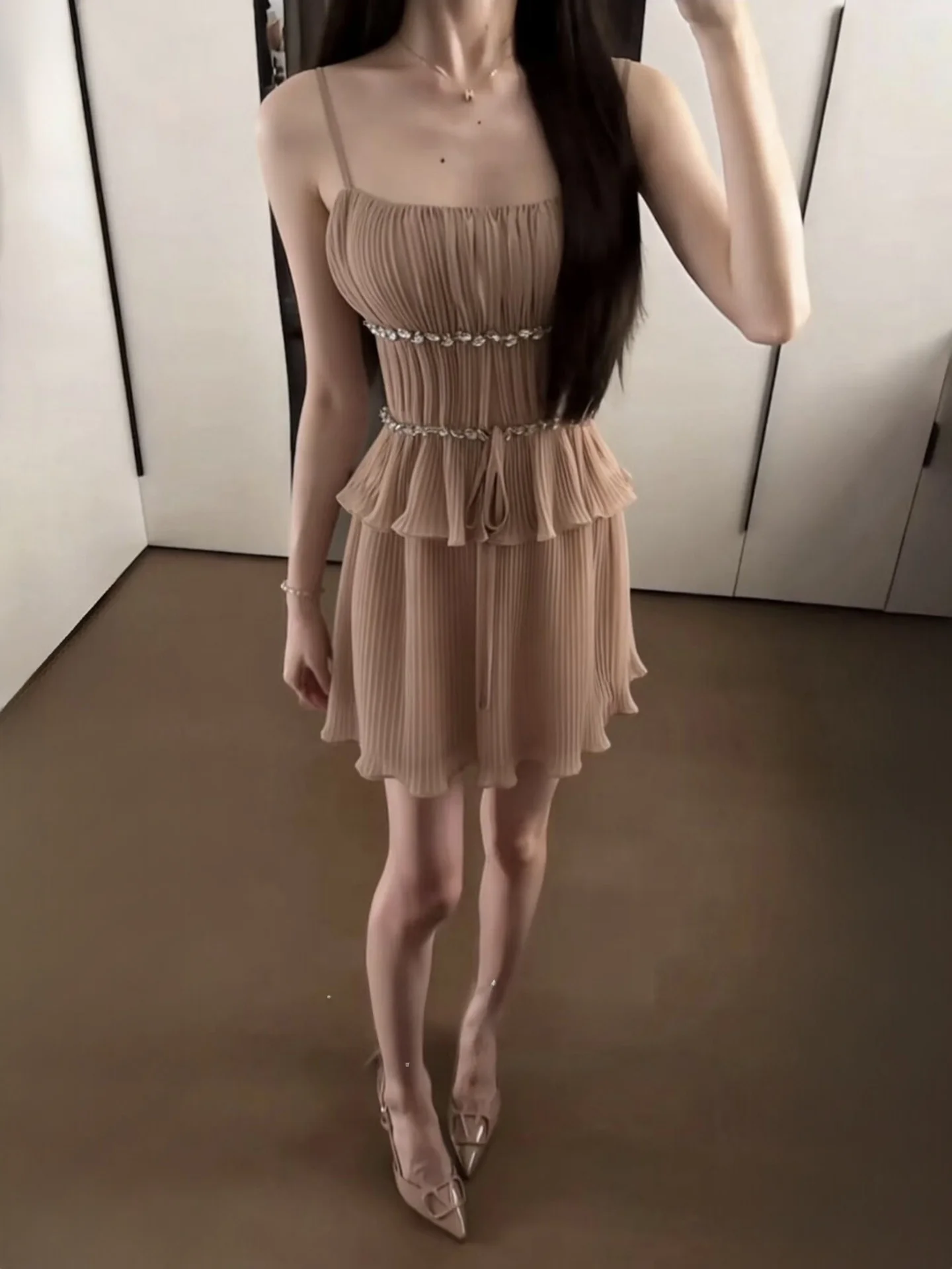 

Summer Vacation Knitted Dress Set Women's Folded Slim Fit Tank Top Vest A-Line Short Skirt Two-Piece Set Fashionable Ensemble