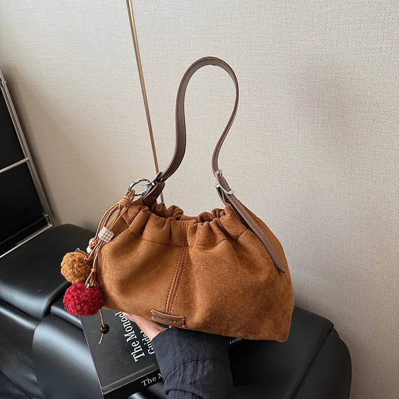 

Elegant Shoulder Bag 2025 New for Women, Luxury Soft Leather Crossbody Purse, Fashionable Casual Bucket Bag for All Occasions