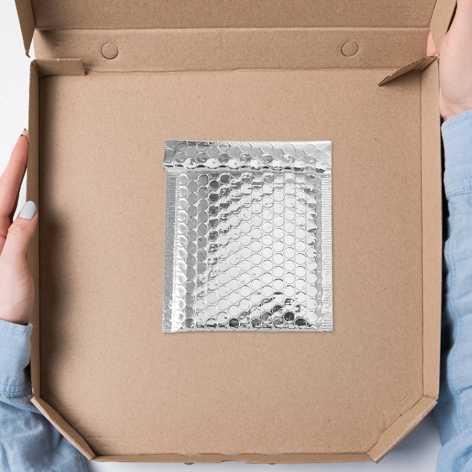 

100Pcs Mailing Shipping Bags Padded Bubble Envelopes for Makeup Tools Keychains Small Gifts Office Home School Use Seal Envelope