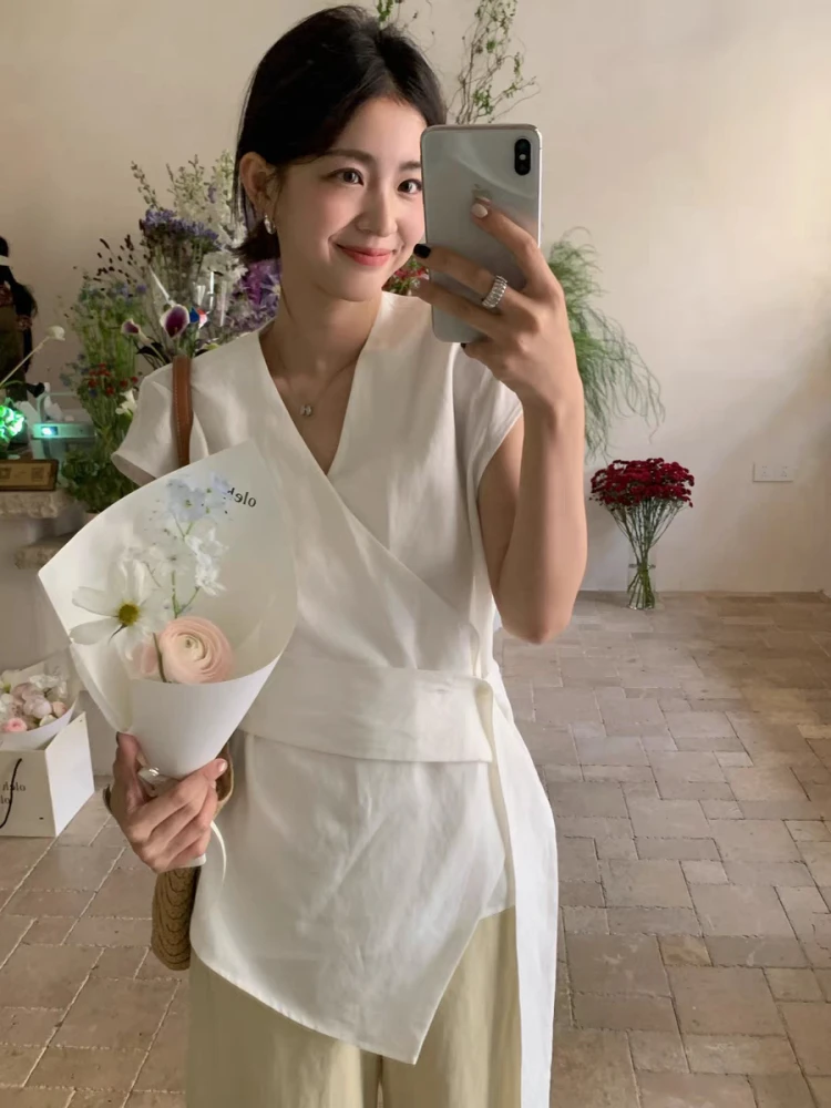 เสื้อกั๊กผ้าลินินสำหรับผู้หญิง ไซส์เล็ก ทรงหลวม ดีไซน์เข้ารูป ปรับเข็มขัดเอวได้ คอวี เหมาะสำหรับเดินทาง ทันสมัย สวมใส่สบาย ระบายอากาศได้ดี