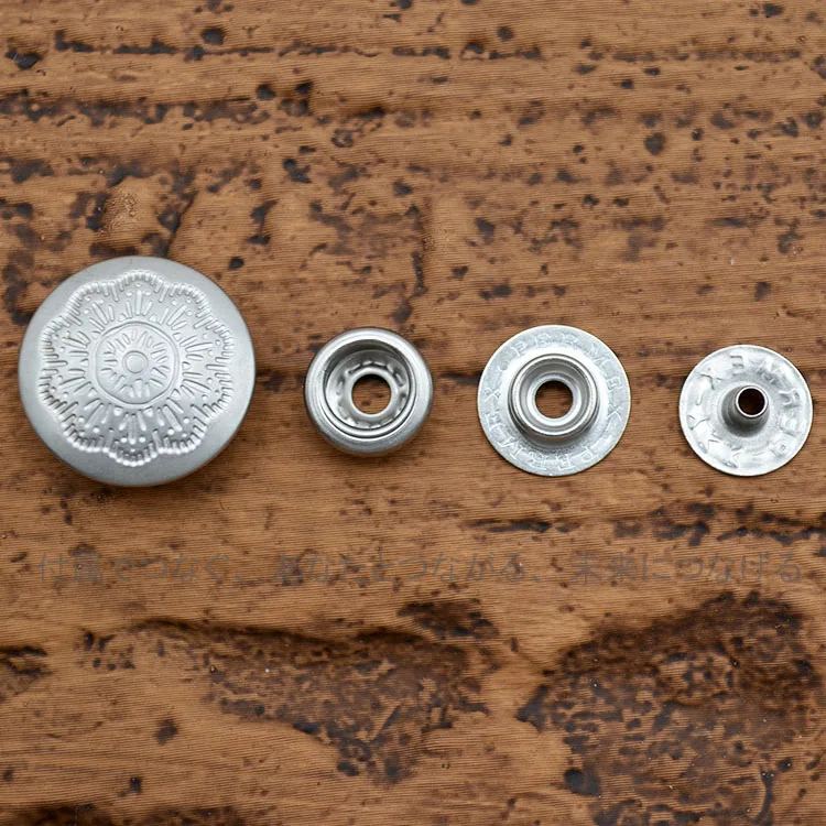

Japan YKK Imported Four-in-one Buckle Dumb Silver Flower Surface Large Size Button Snap Button Retro Pattern Clothing Button