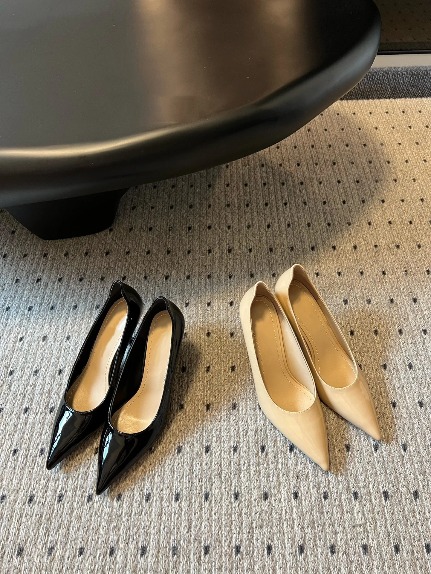 

2025 New Fashionable Versatile Pointed-Toe Pearl Stiletto High Heels