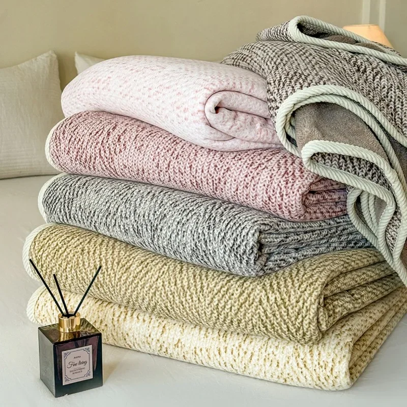 1pcs Double Sided Chenille Composite Integrated Velvet Blanket Multi Functional Lunch Break Travel Blankets Nap Sofa Cover Towel