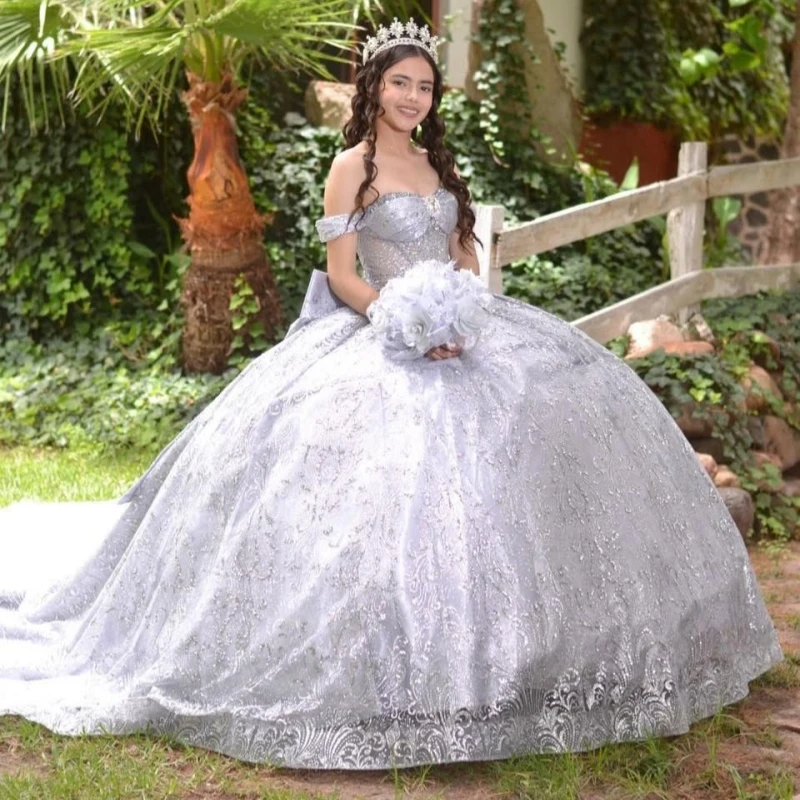 

Gray Shiny Quinceanera Dresses Off The Shoulder Sequin Applique Lace Beads Bow Tull Party Birthday Ball Gown Vestidos De 15 Anos