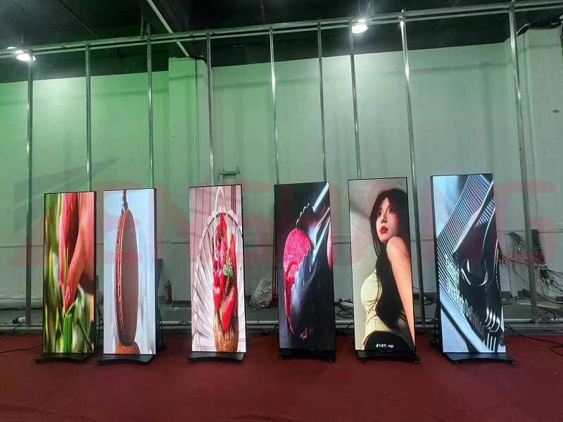실내용 P2.5 2.5mm LED 포스터 디스플레이 스탠드형 쇼핑몰 매장 광고용 플로어 스탠딩 LED 스크린