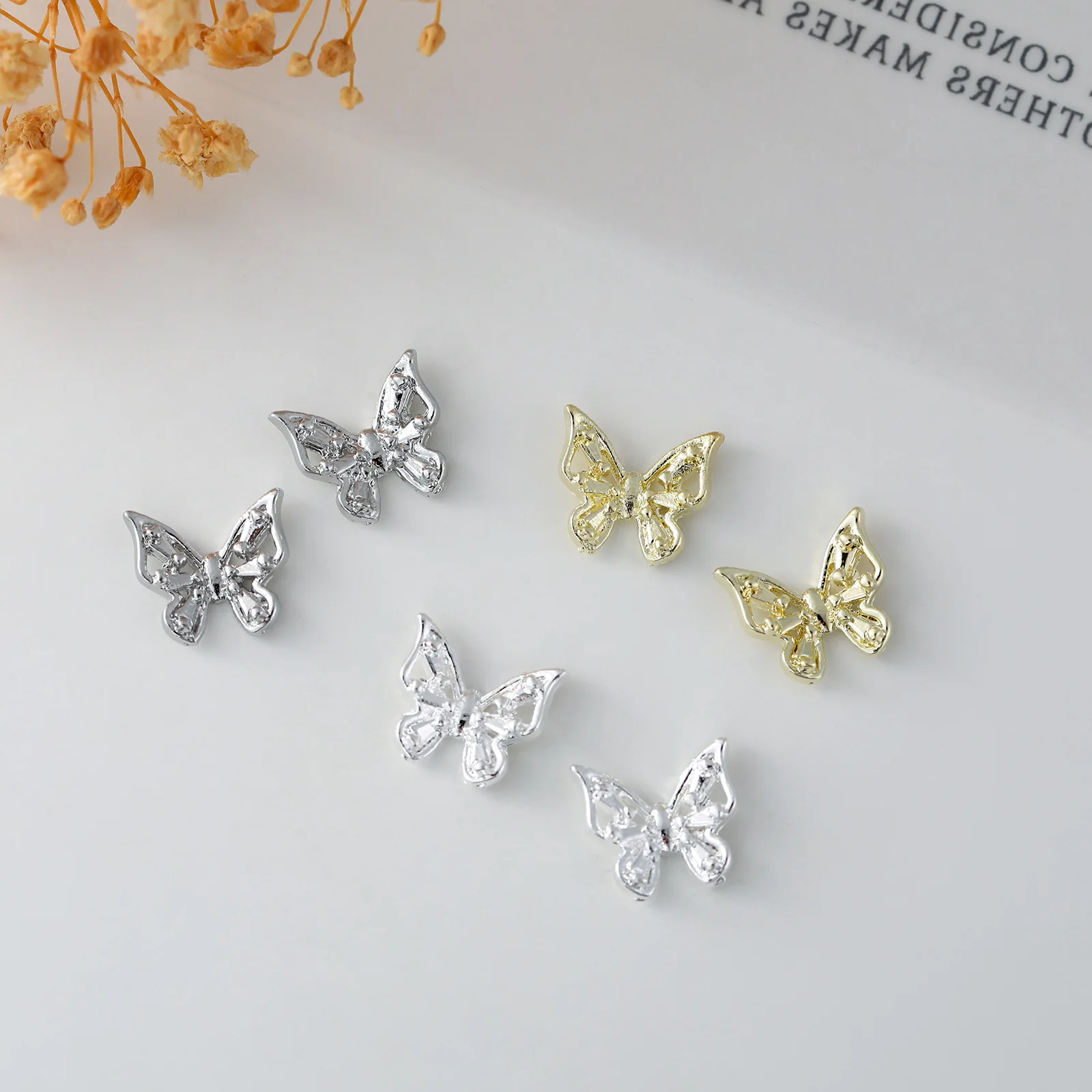 مجوهرات ثلاثية الأبعاد من سبيكة معدنية الفراشة ، دروع مجوفة تشبه الفراشة ، إكسسوارات أظافر ، 20 من سبائك الأظافر