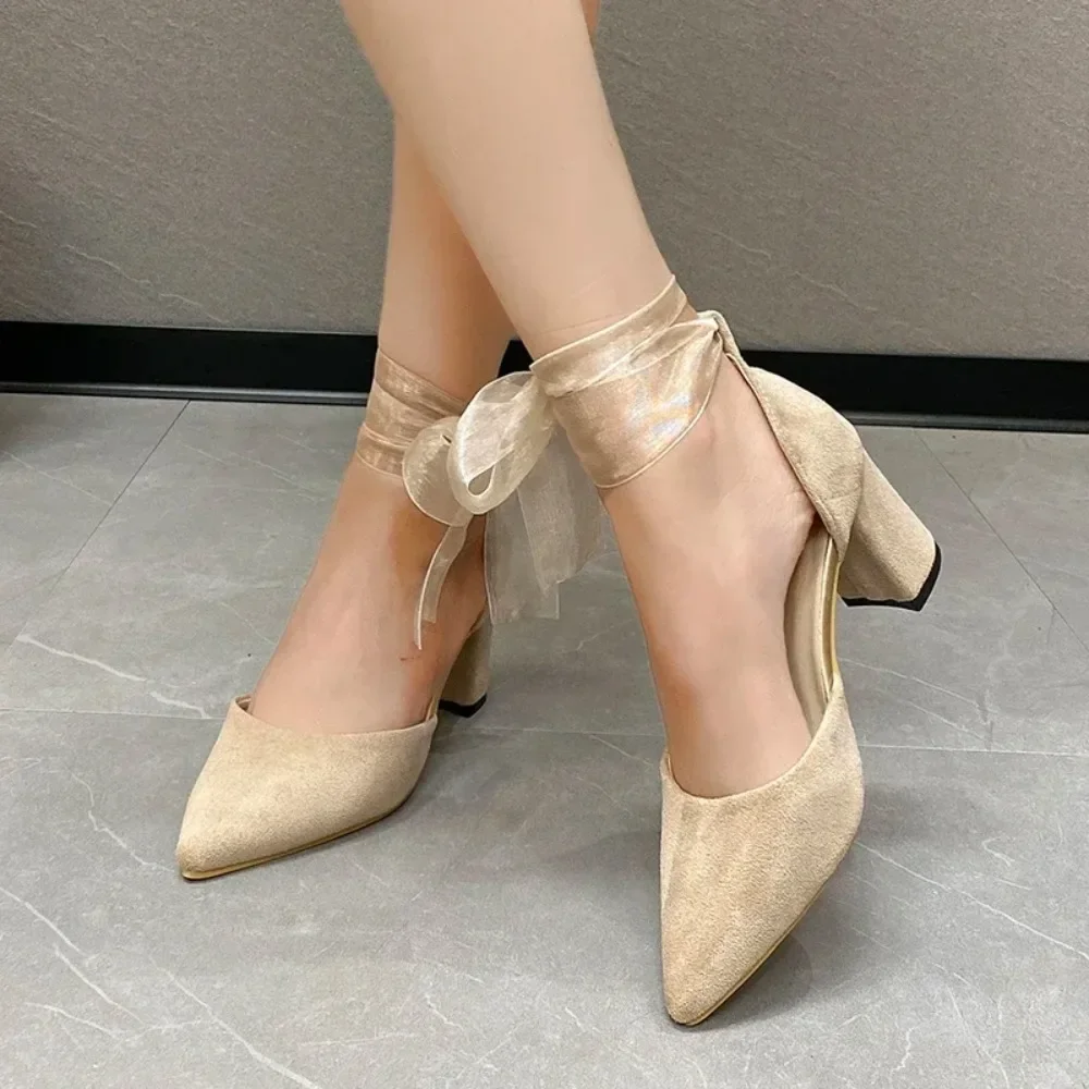 Sapatos femininos com fita de veludo salto alto, sapatos simples elegantes, boca rasa, moda verão, 2024