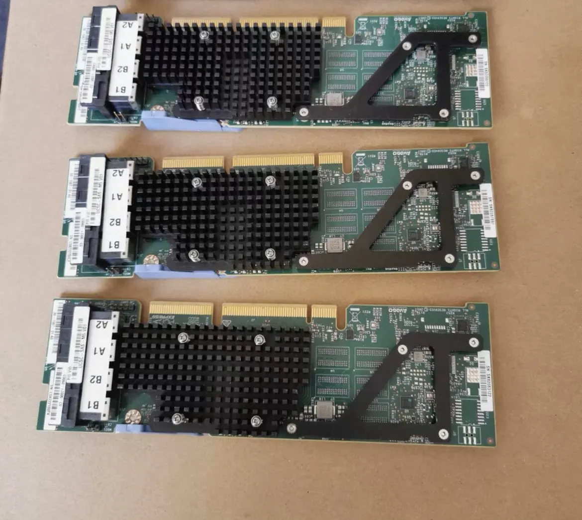 

Для контроллера Cisco UCSC-SAS-M5 Raid 12 ГБ SAS PCIe карта