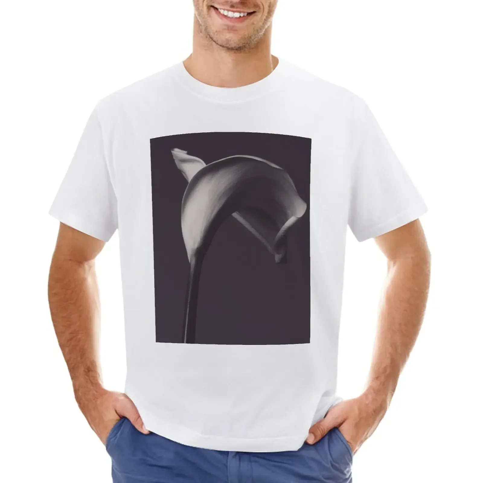 

Classic calla lily photo, fine art, flowers photography, flower still life, wall decor, Robert Mapplethorpe style T-Shirt