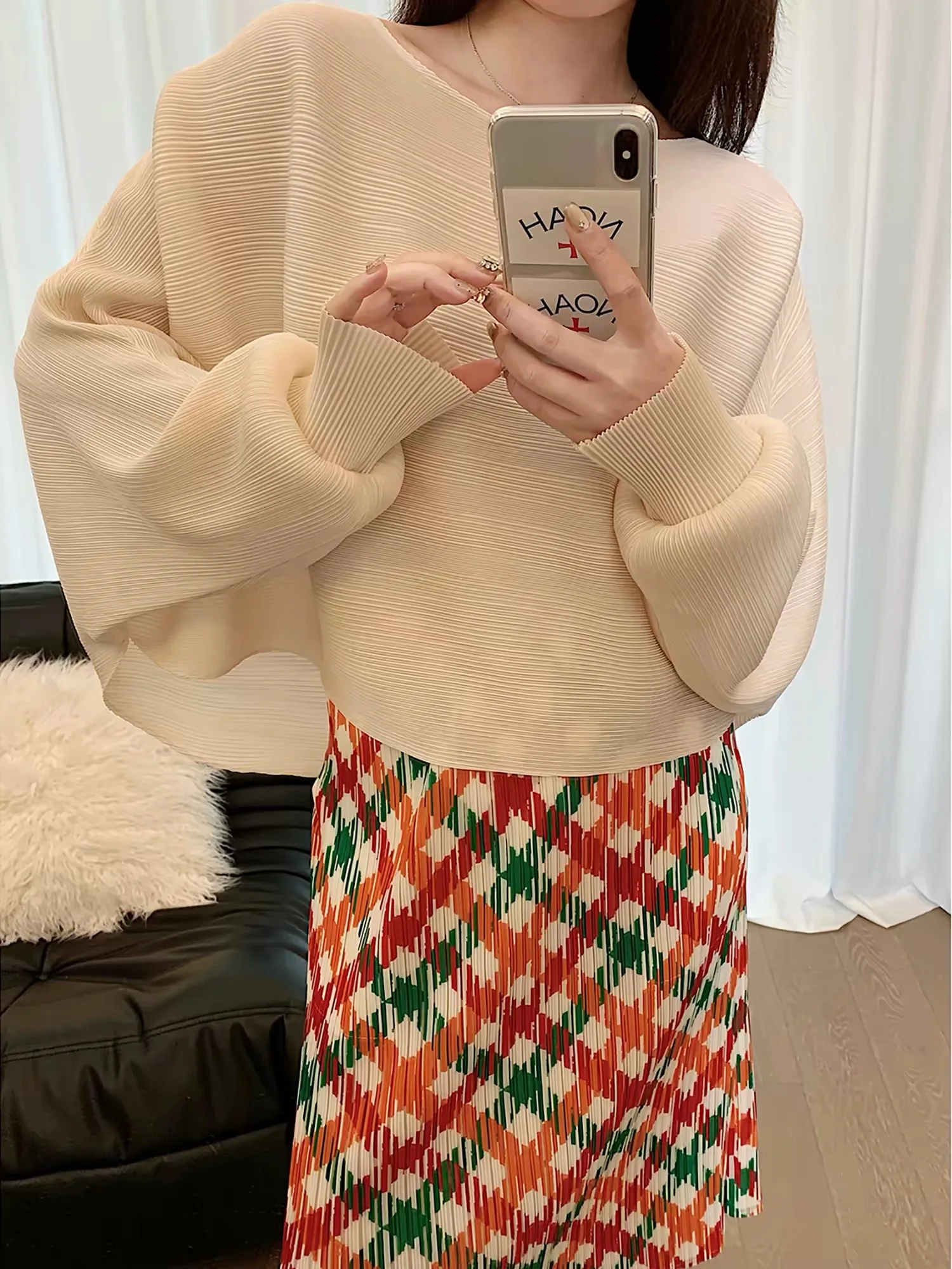 ALSEY Miyake Pleated Women Batwing Long Sleeve Top Loose Oversized Cropped Blouse Solid Color Casual Daily Streetwear Ladies