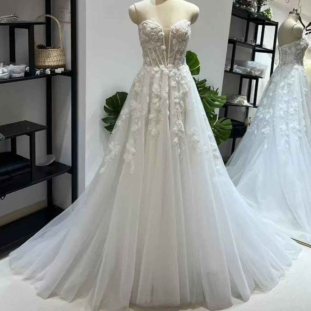 

Sweetheart Sleeveless Lace-Up Back Bridal Dress 2026 Embroidery Sequined Customized Women's Wedding Dress