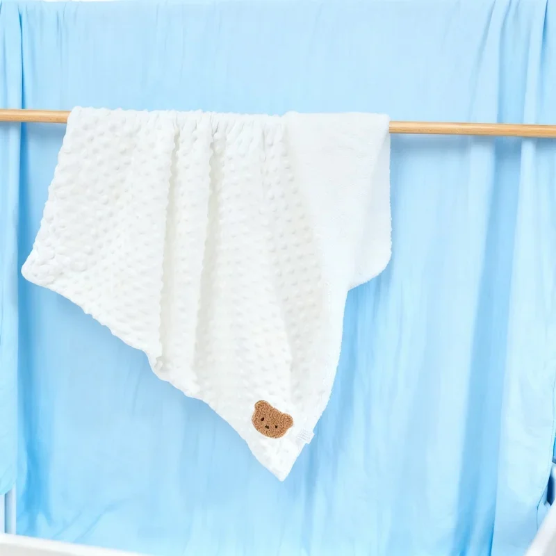 

Детское одеяло 90x73 см - двухслойное теплое однотонное сенсорное защитное одеяло с пузырьковым дизайном для коляски/автокресла/путешествий