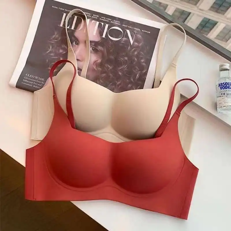 Reggiseno pettorale piccolo ventilato senza tracce per il tempo libero raccogliere insieme biancheria intima Anti-Sag senza anello in acciaio confortevole tubo superiore tinta unita