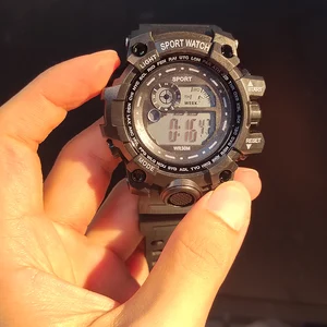 أعلى 6 مبيعات في الشوارع69 رجل يبحث عن الرجال - No3