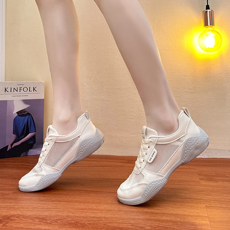 Zapatillas de deporte informales para mujer, zapatos deportivos transpirables a la moda, cómodos para caminar en la calle, calzado Influencer, verano, 2023